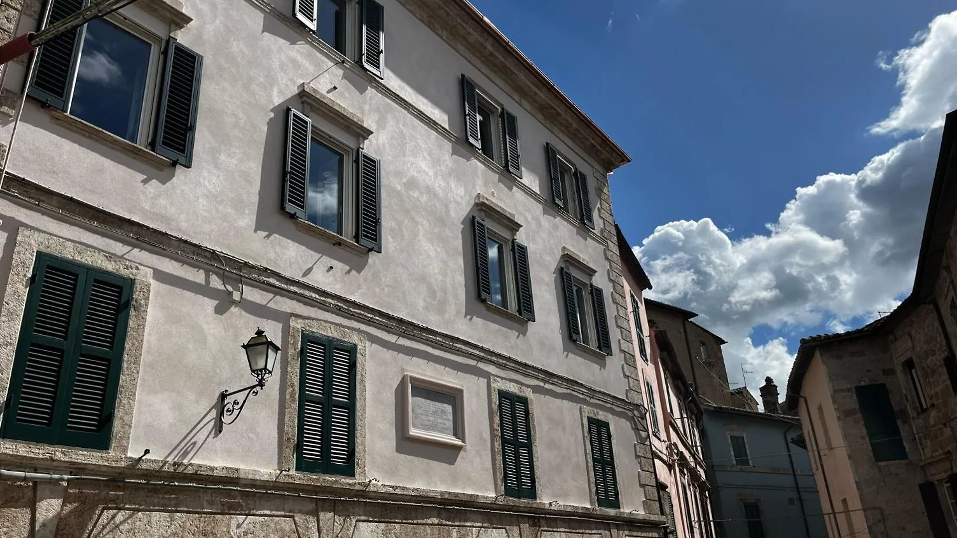 Palazzo Palloni Boutique Apartment Сорано Италия